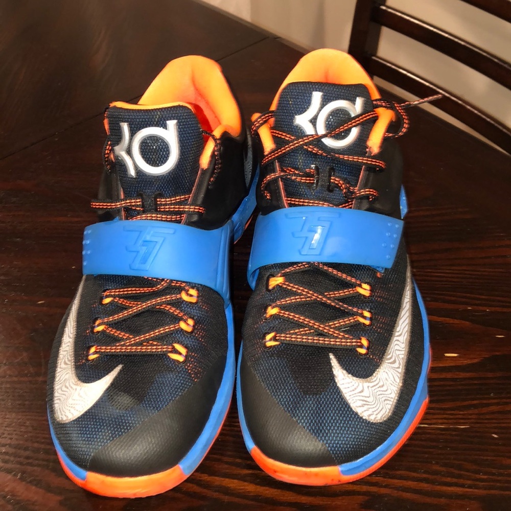 Men’s Nike KD 7 basketball shoe size 12